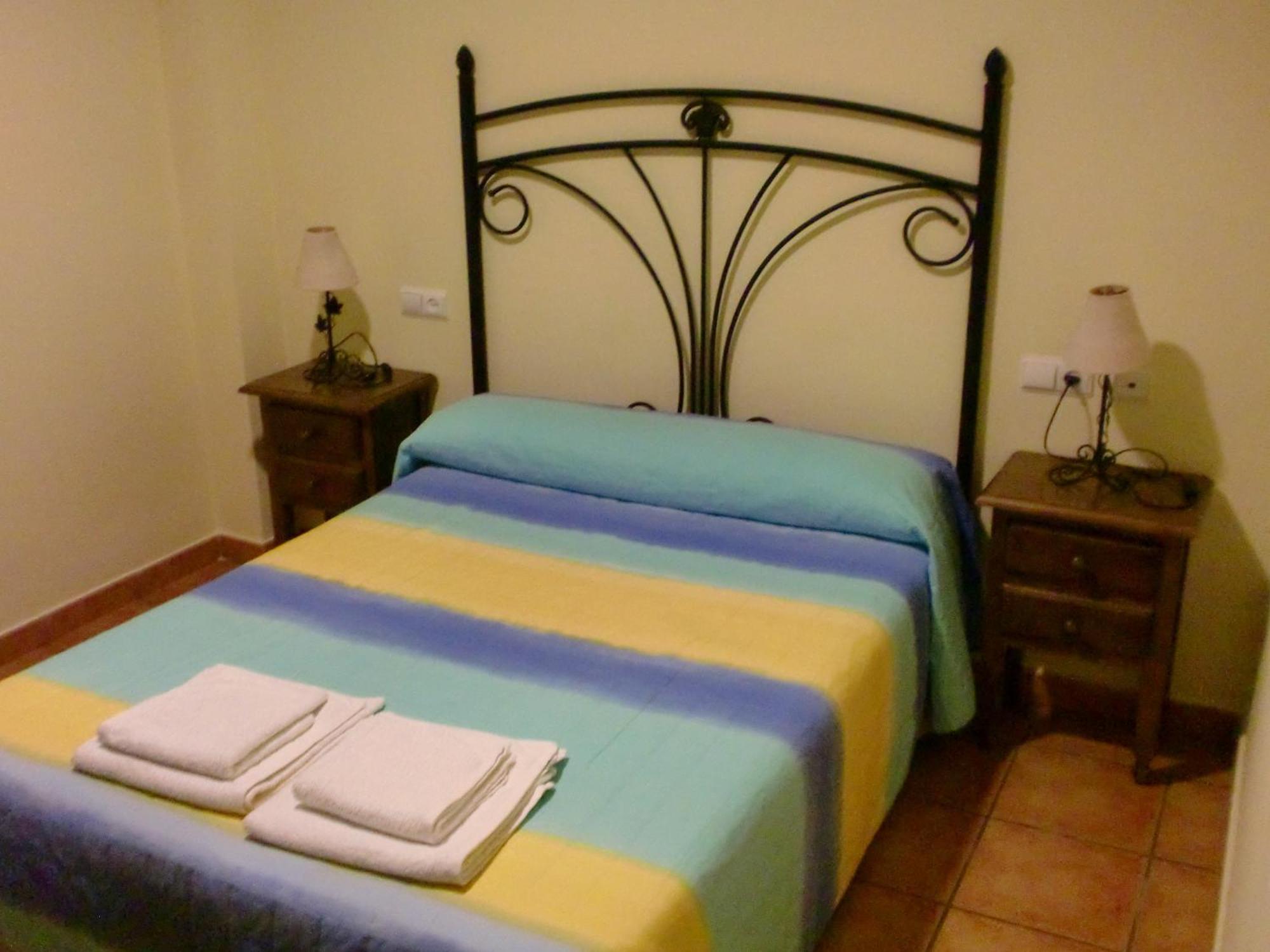 Hostal Las Tres Jotas Hotel Alcaracejos ห้อง รูปภาพ