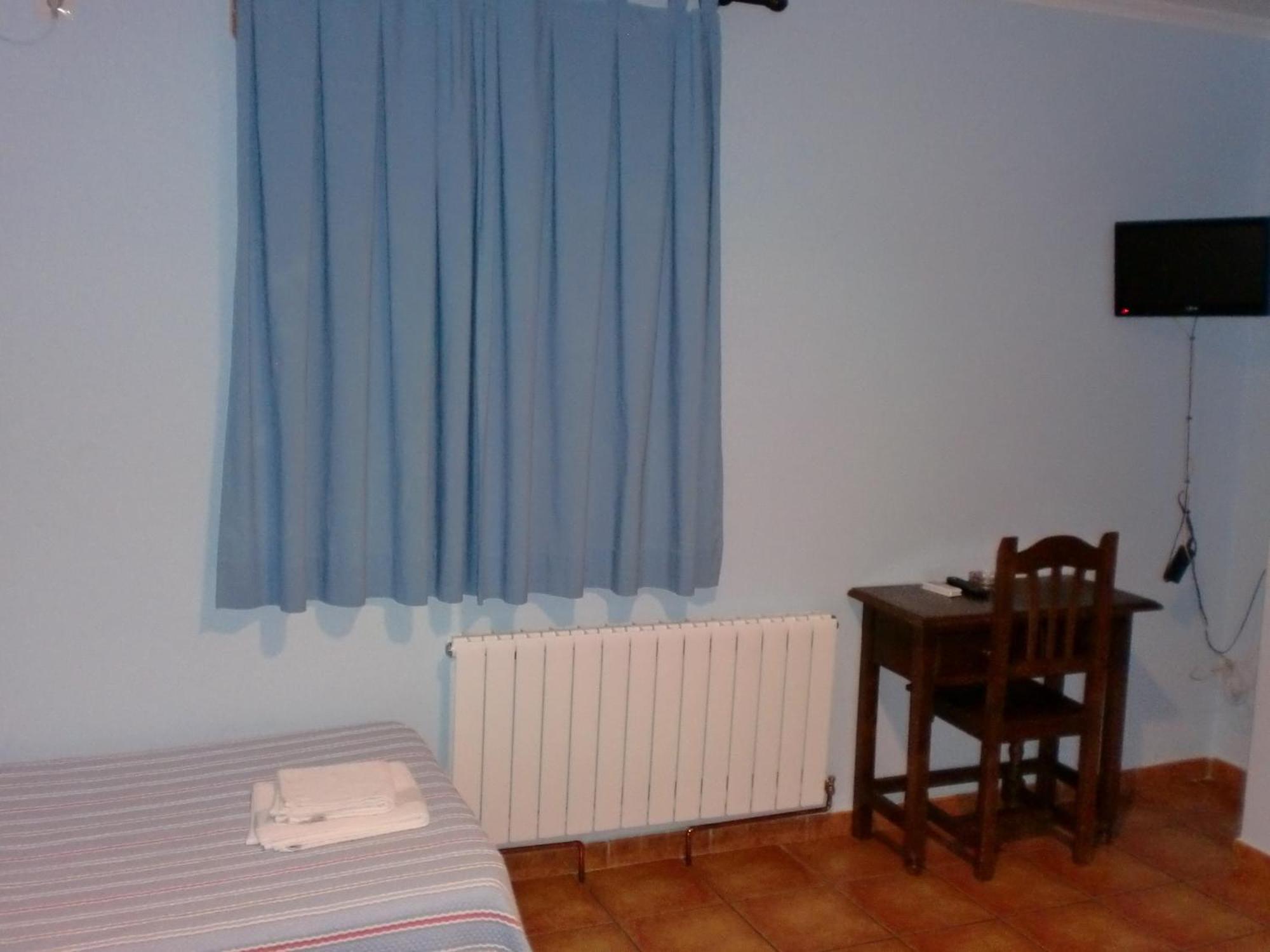 Hostal Las Tres Jotas Alcaracejos ห้อง รูปภาพ