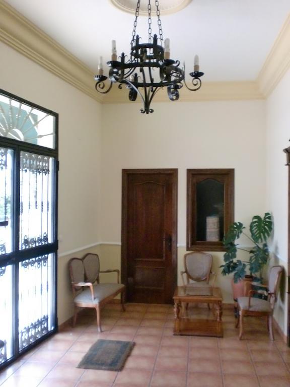 Hostal Las Tres Jotas Alcaracejos ภายนอก รูปภาพ