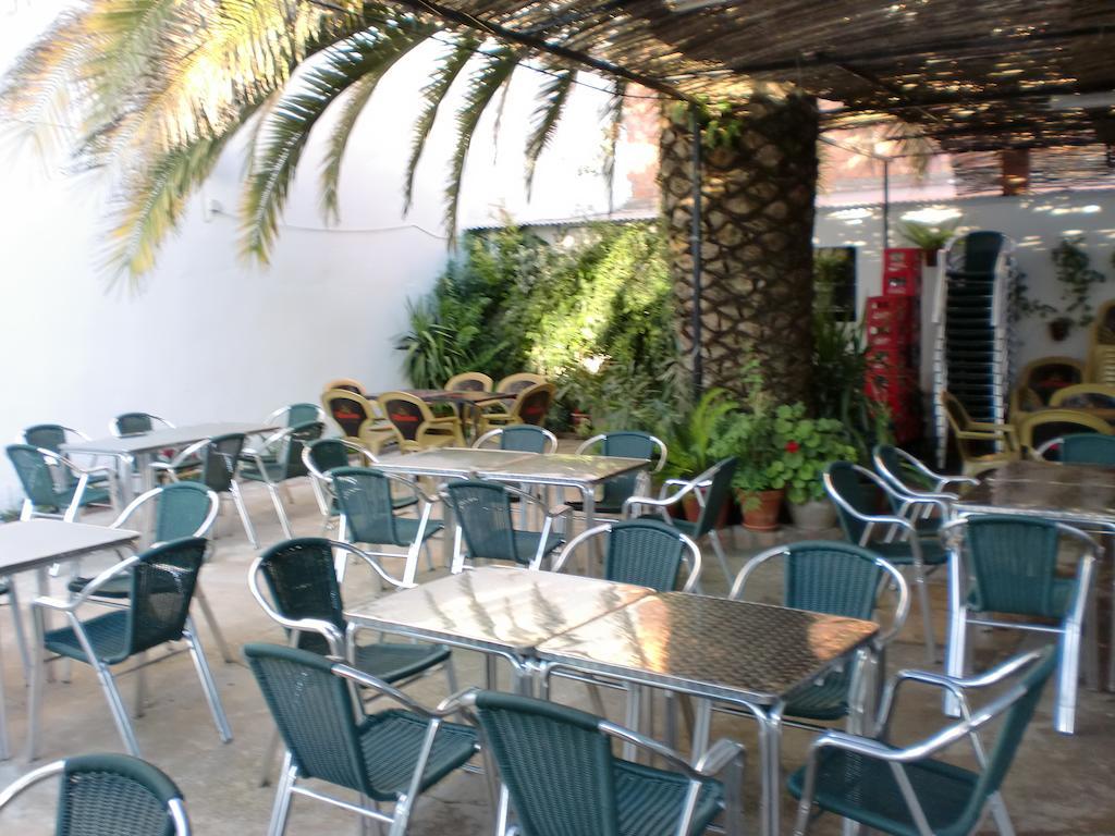 Hostal Las Tres Jotas Alcaracejos ภายนอก รูปภาพ